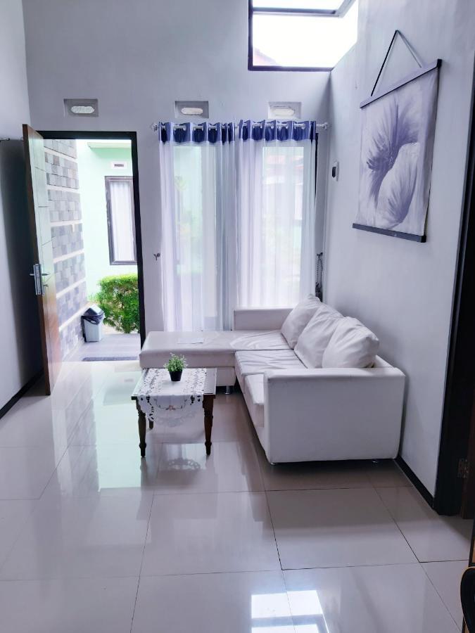 Villa Petit Tour Бату Экстерьер фото